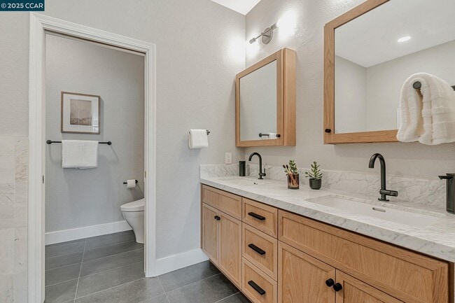 Building Photo - 3043 Tahoe Pl