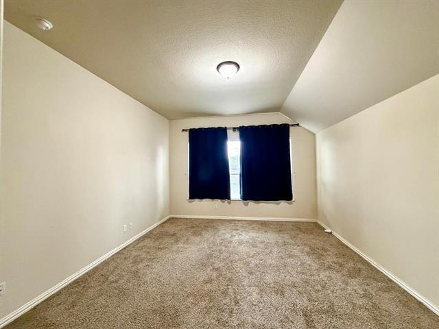 Building Photo - 5201 Pinewood Dr