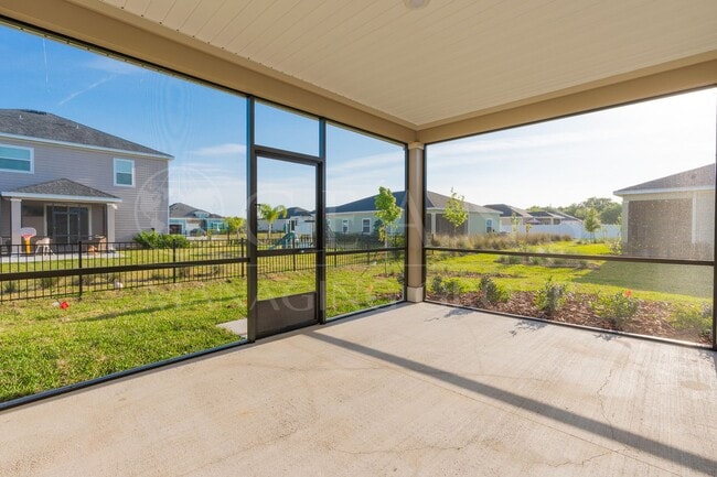 Building Photo - 3 Bedroom 2 Bath Home with office in Halifax Plantation
