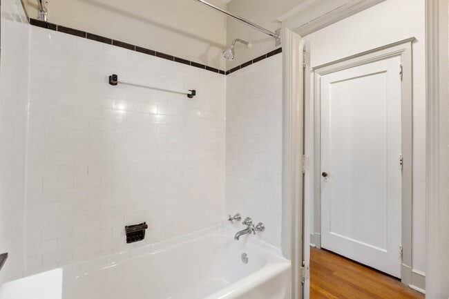 Building Photo - Charming Trolley Square Unit- Showing Frid...