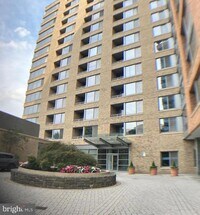 Building Photo - 2001 15th St N