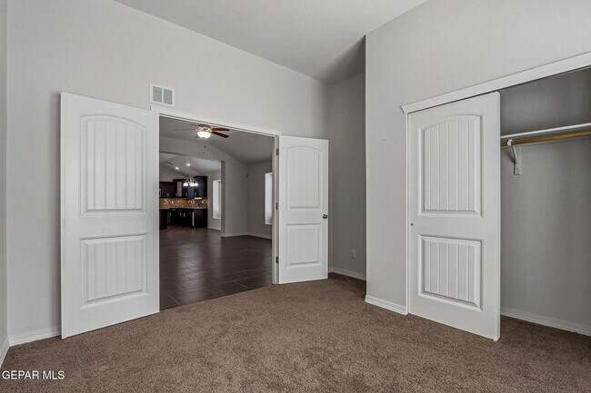 Building Photo - 11381 Bullseye St