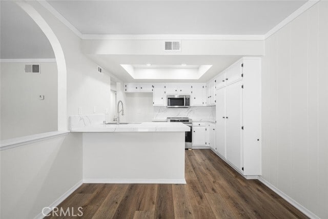 Building Photo - 4060 Orange