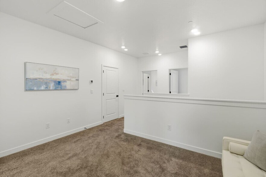 Building Photo - 1701 Ripple Rock Dr