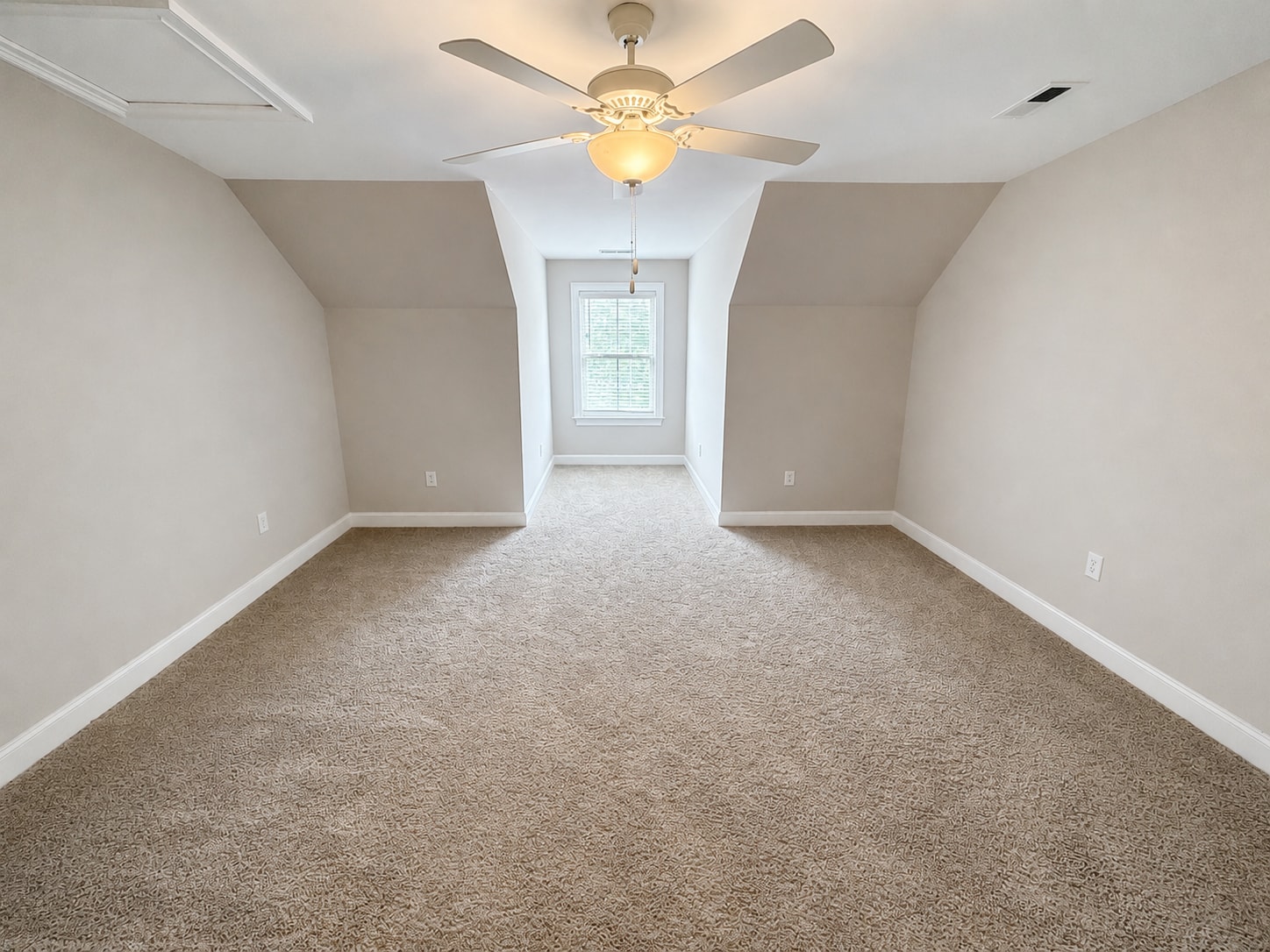 Building Photo - 15521 Ironcrest Dr NW
