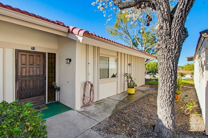 Building Photo - 17440 Plaza Cerado