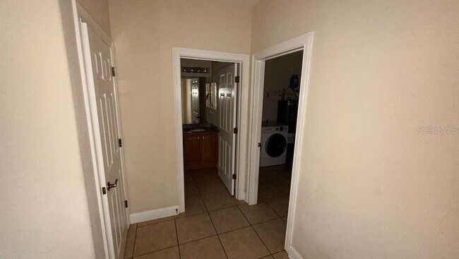 Building Photo - 7181 Regina Way