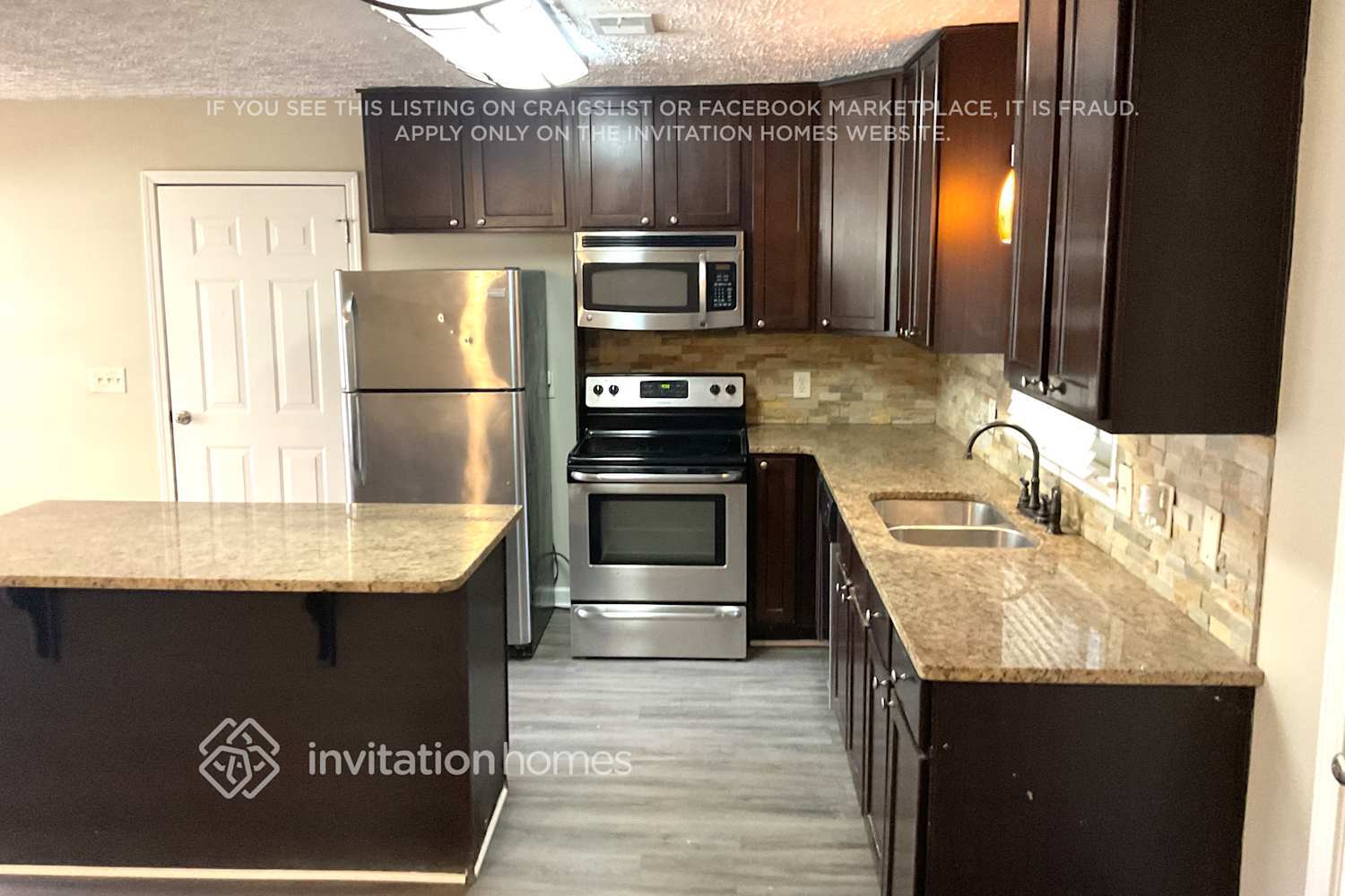 Building Photo - 158 Little Brook Dr