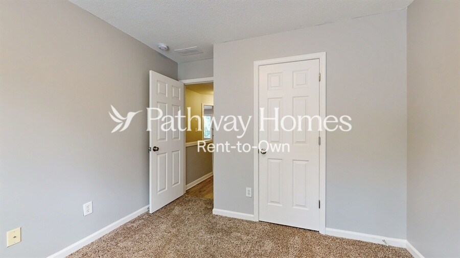 Building Photo - 5226 Medlock Corners Dr