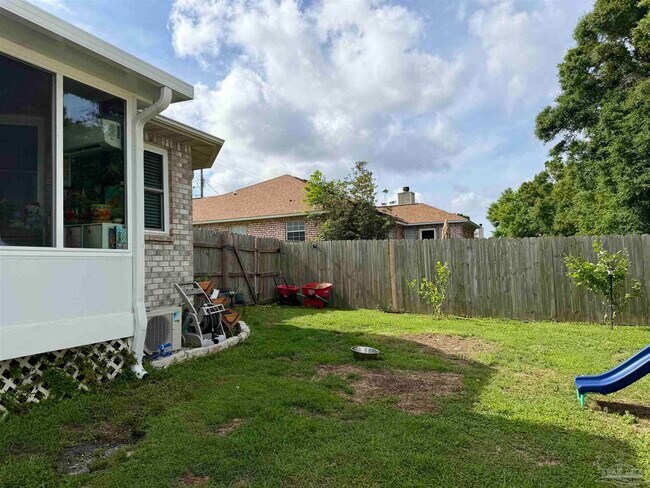 Building Photo - 4693 Ridge Pointe Dr
