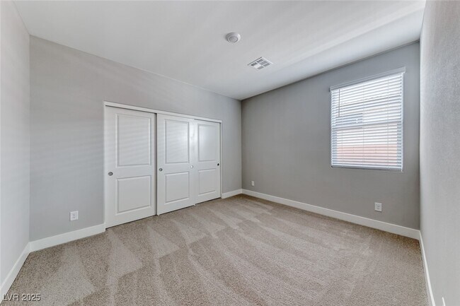 Building Photo - 510 Copper Falcon Ave