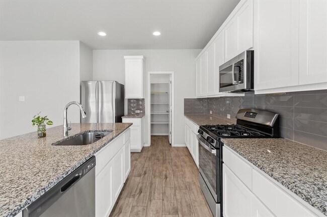 Building Photo - 11325 Comano Dr