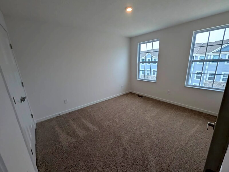 Building Photo - 111 Sitka Willow Dr