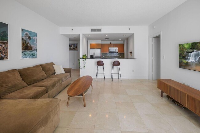 Building Photo - 1050 Brickell Ave