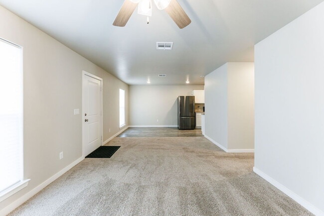 Building Photo - Beautiful 3 Bedroom 2 Bath Home in Frenship ISD!