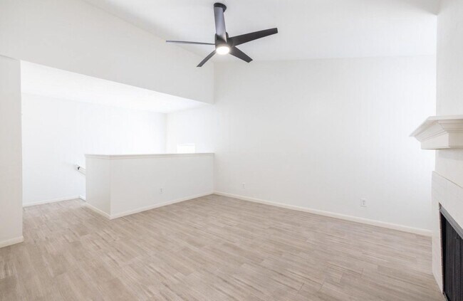 Building Photo - 14600 Fonmeadow Dr