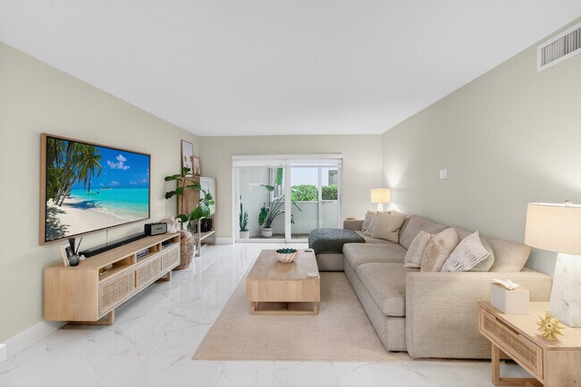 Building Photo - 322 N Federal Hwy