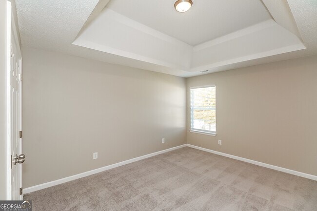 Building Photo - 4325 Holliday Rd