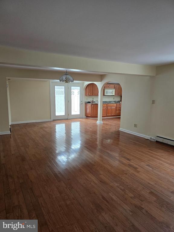 Primary Photo - 7826 Bodkin View Dr