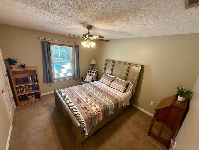 Building Photo - Your Own Backyard Oasis – 3 Bedroom Pool Home in South Crestview!