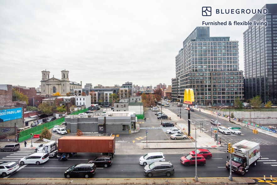 Building Photo - 545 Vanderbilt Ave
