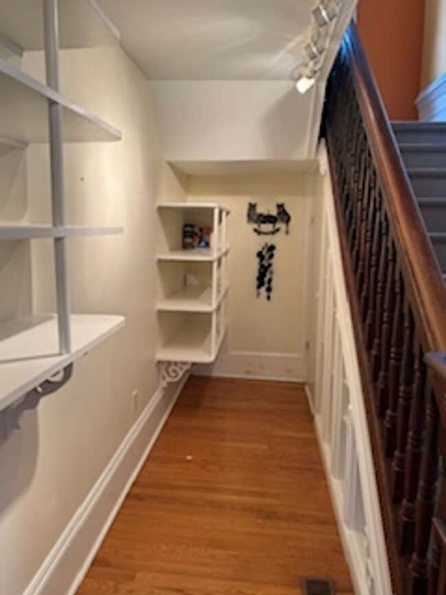 Building Photo - Single Family Home Close to Downtown Lexin...