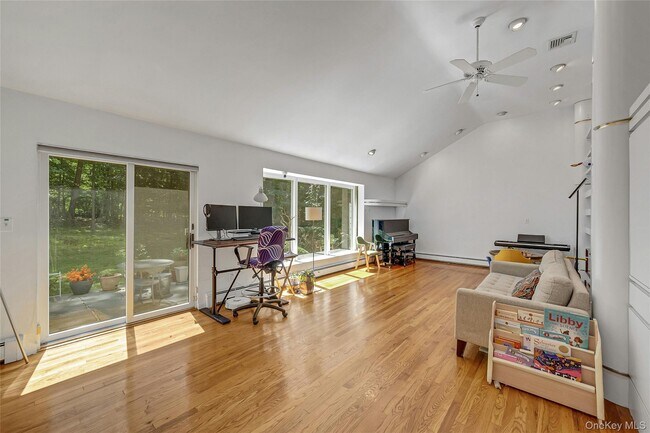 Building Photo - 9 Country Rd