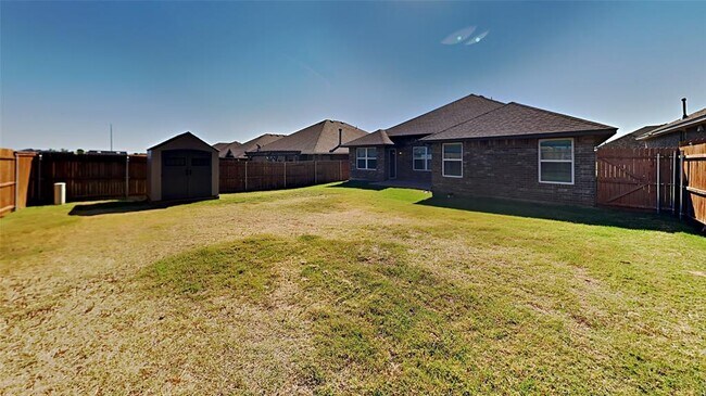 Building Photo - 9437 NW 87th St