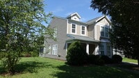 Building Photo - Great lakefront home in Kinderton