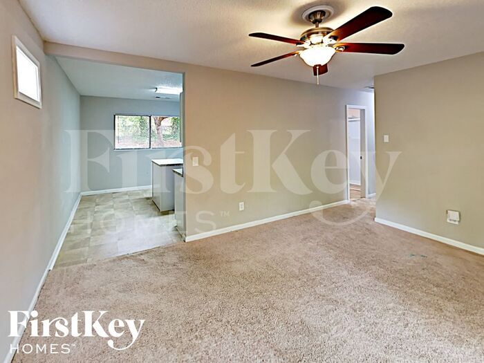 Building Photo - 8280 Attleboro Dr