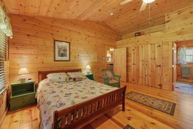 Building Photo - Peaceful Log Home Retreat – Long-Term Beck...