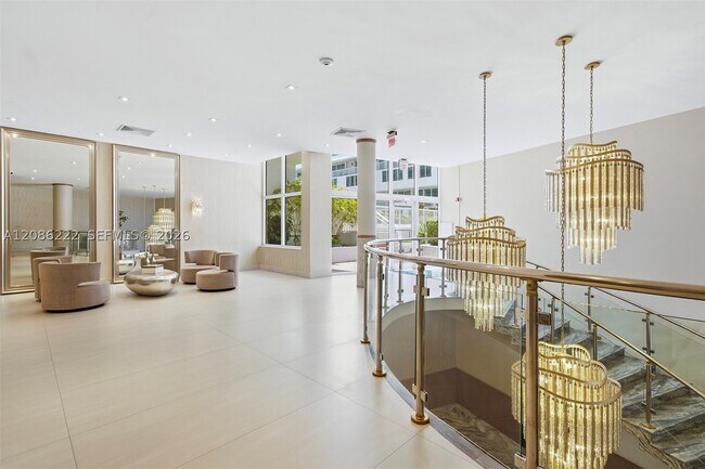 Building Photo - 5401 Collins Ave