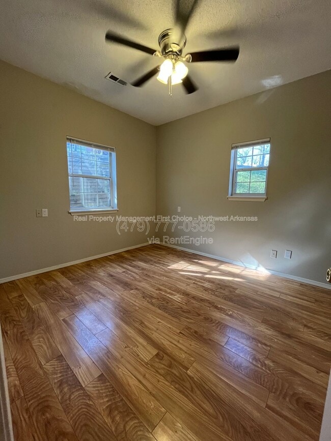 Building Photo - 3213 Cardinal Creek Cir