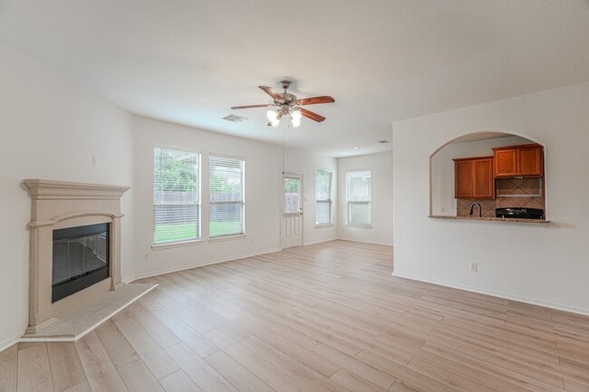 Building Photo - 25507 Marmite Dr