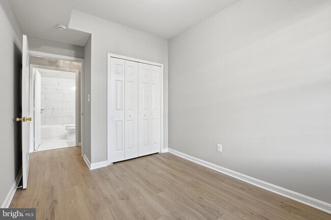 Building Photo - 9212 Azure Ct