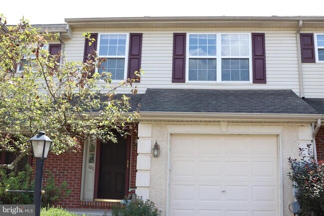 Building Photo - 105 Vernon Ct
