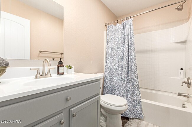 Building Photo - 4582 E Jadeite Dr