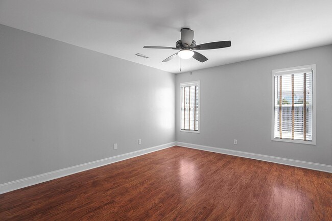 Building Photo - House for Rent in Wilmington with Fenced yard!