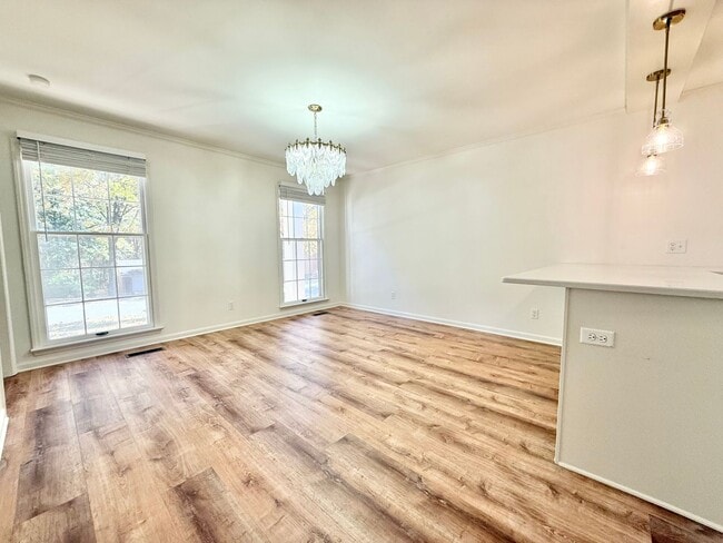 Building Photo - 130 Valley Club Cir