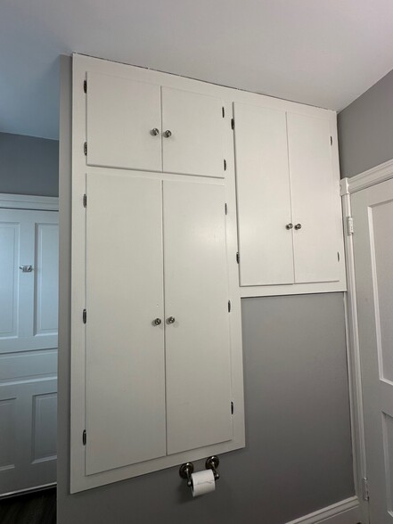 Bathroom storage - 115 E High St