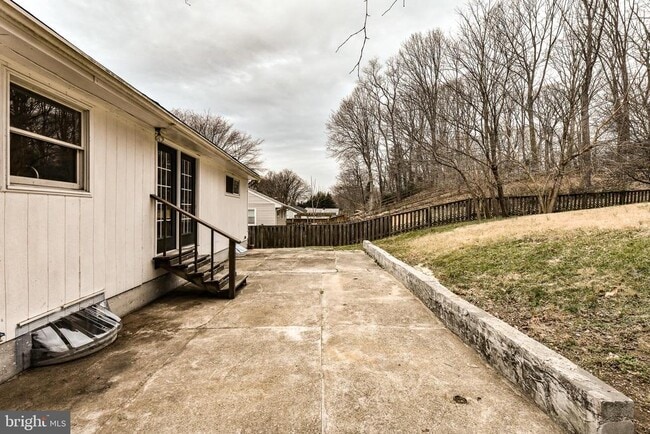 Building Photo - 6607 Berkshire Dr