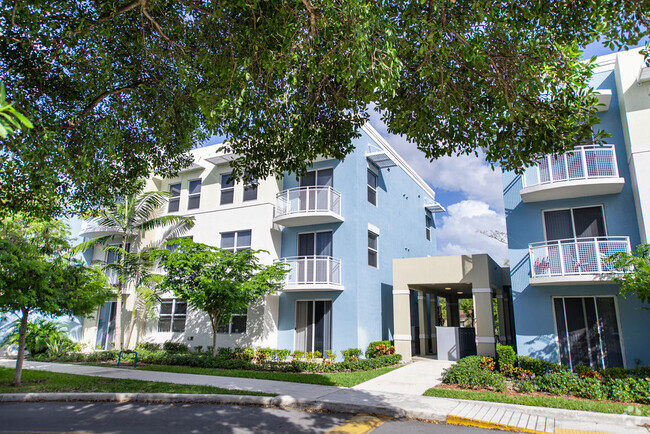 Building Photo - Sunset Pointe Apartments