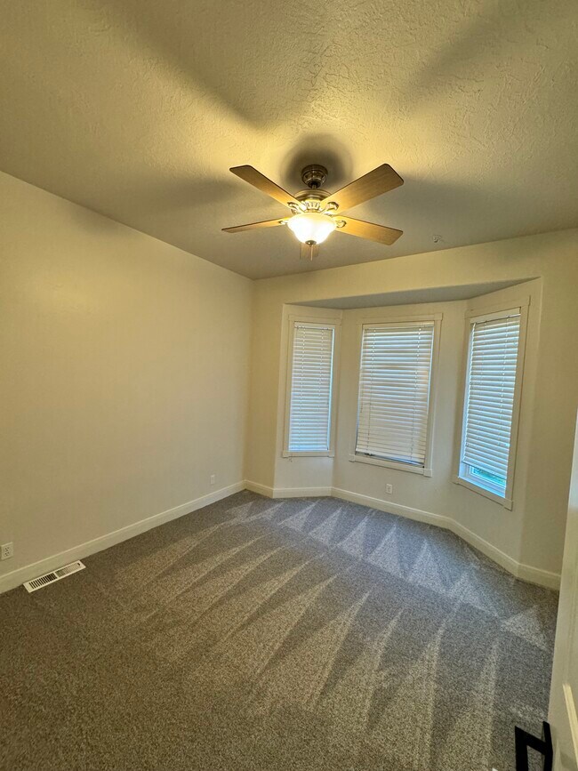 2nd room - 134 S 1160 West Cir