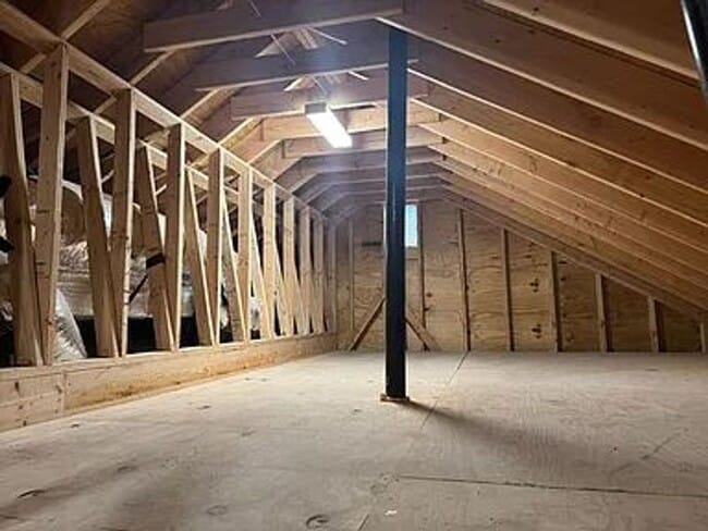 Building Photo - NEWLY REBUILT ONE LEVEL LIVING SPACE