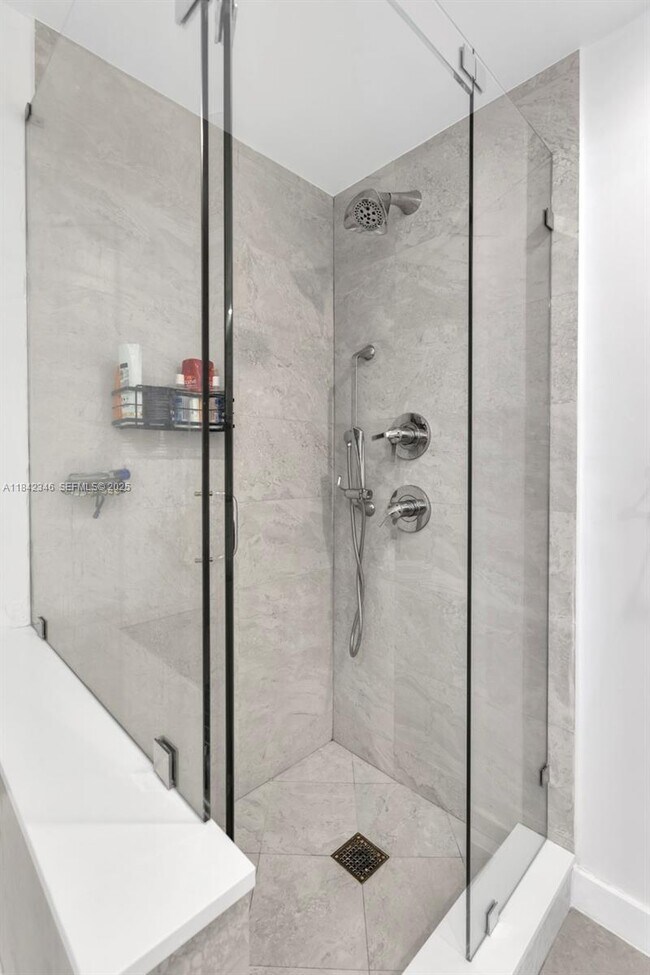 Building Photo - 488 NE 18th St