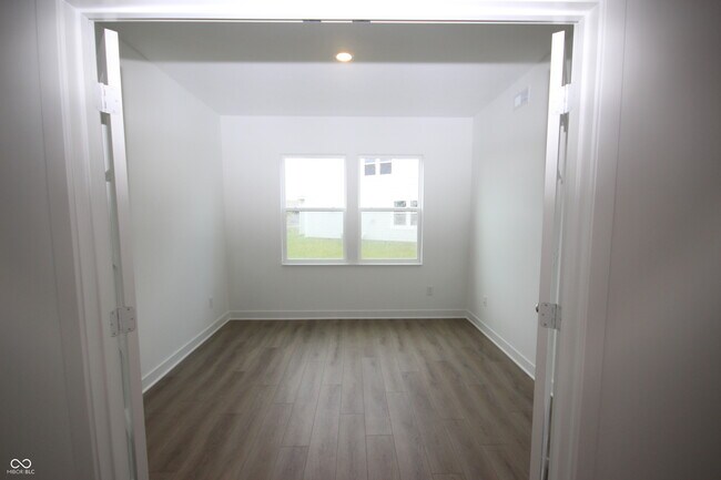 Building Photo - 7291 Standish Ln