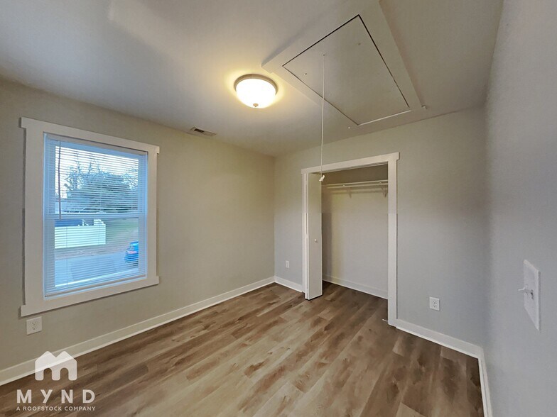 Building Photo - 511 Odell St