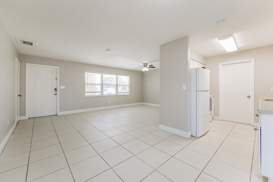 Building Photo - 11 Kentucky Rd