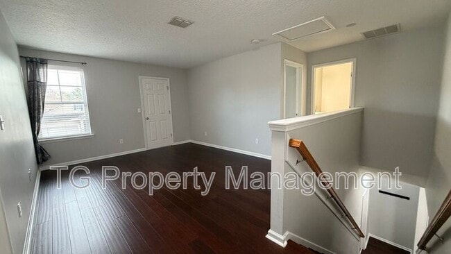 Building Photo - 12192 Endersleigh Ct