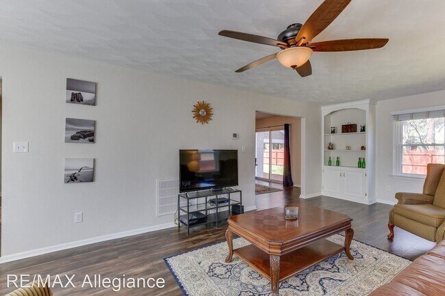 Building Photo - 4 br, 3 bath House - 5916 TAJO AVENUE